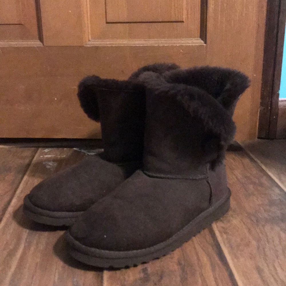 Ugg Bailey Buttons - image 1